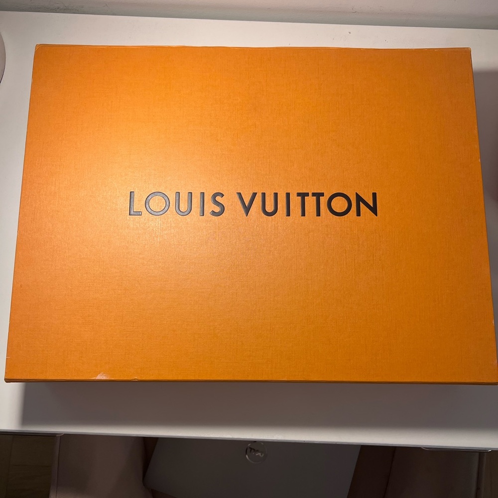 Louis Vuitton Graceful MM Box